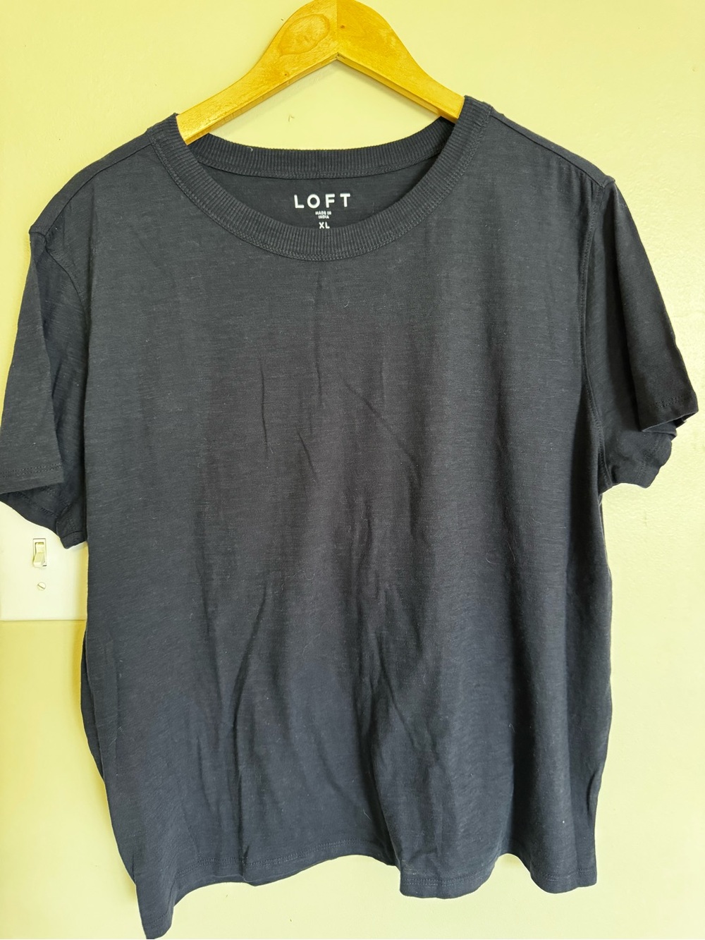 LOFT Women's Black Crewneck Tee